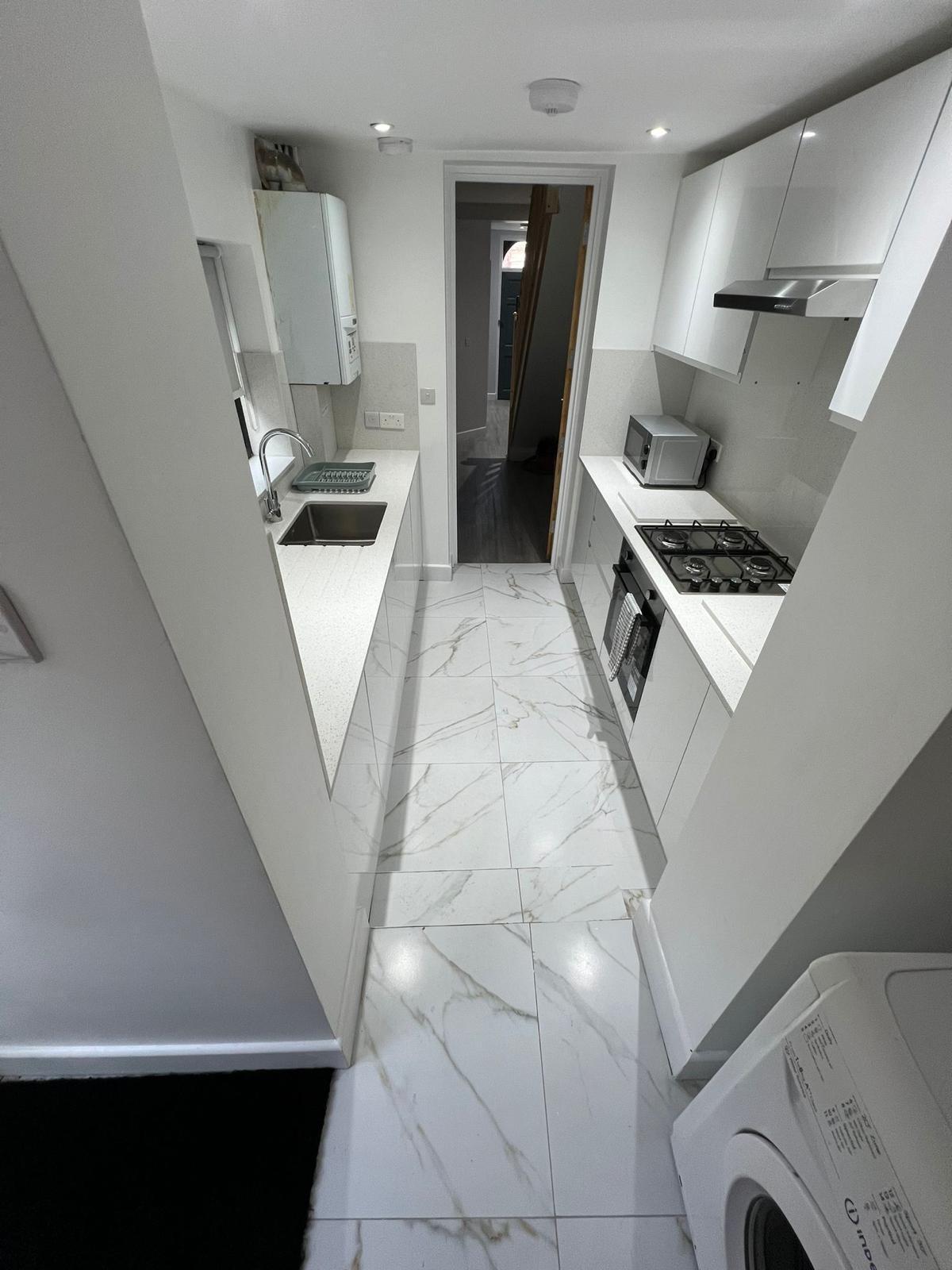 Double Room Available NOW – Tottenham Hale (N17)